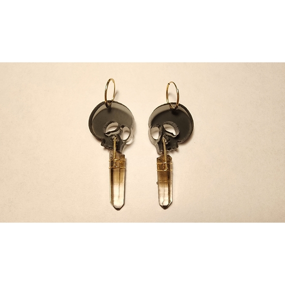 14kGold☠️Skull Earrings - Picture 10 of 10